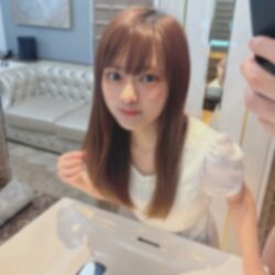 【激レア流./しゅつ/炎上必須】福岡県で活動するリアルご当地アイドルと奇跡のセックス。はじめての真正中出し解禁でファン絶叫確定、生唾モノの色白美裸体＆恥じらい濡れたピンクのマンコ。本物アイドルが１人の