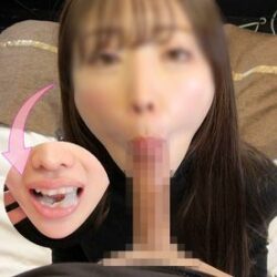 【新作】個撮）チンコを味わう至高のスローフェラ。"ねっとり"を具現化したチンコを溶かすホールドと咥え方がエロすぎたアイドル系童顔美女のごっくんノーハンドフェラ。